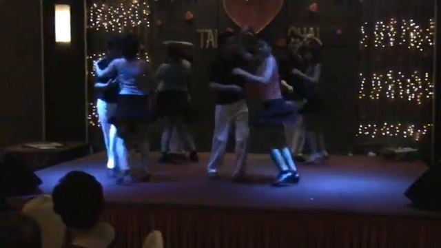 Salsa Loco Rueda Salsa Performance (Beginner Student)