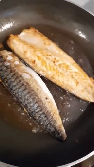 Pan fried Mackerel fish with garlic#food#shorts