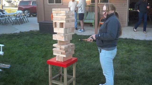 Toppling tower (hammer jenga) - whole row removal