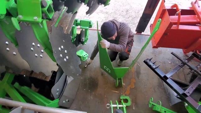 Приїхали ДИСКОПЛУГИ 2.1,2.5. Плуг 3-35,Глебош,картоплесаджалка,картоплекопачка,грудобій.