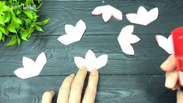 3D открытка на 8 Марта: удивите уникальным подарком