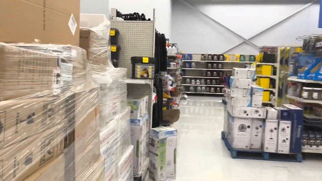 GREENLIGHT CHASES, another M-CASE, VW SETS, big drops!!!! Hot wheels hunting