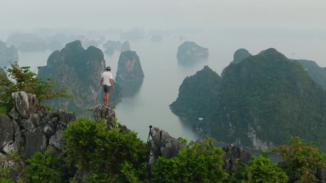 463077_vietnam_ha_long_bay_halong_190915B02HaLong06720p5000br