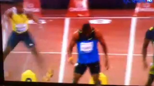 Gatlin le gana a Usain Bolt en 100 mts Llanos