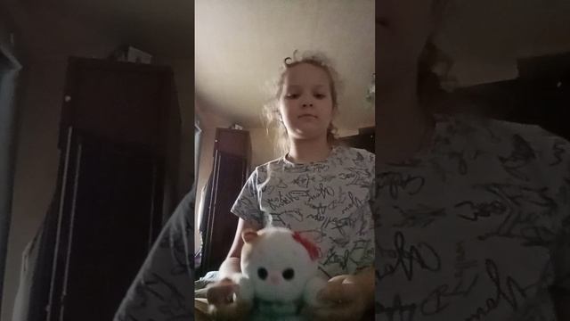 лилишка пропускала слова в песне(  и в конце не хватило места в памяти.