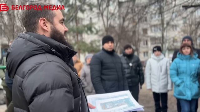 Замглавы администрации города по строительству Дмитрий Дунайцев встретился с жителями Белгорода