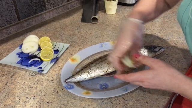 Смачнюща Скумбрія запечена в духовці