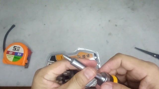 INGCO Screwdriver  Set  8Pcs/ Set AKISD0808 INGCO Obeng Rachet Set 8 Pcs Gagang Karet