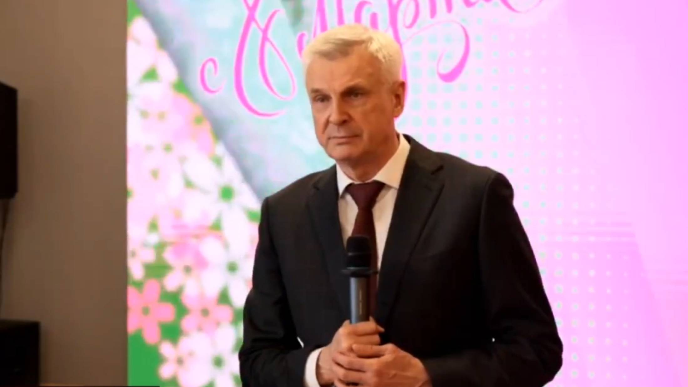 Губернатор Магаданской области Сергей Носов поздравил семьи бойцов СВО с 8 Марта