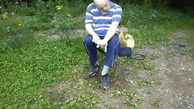 сломал болт руками