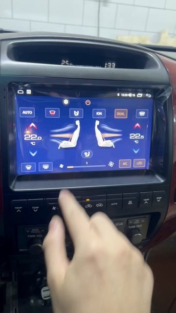 Установили Mekede M300S и камеру заднего вида в Lexus GX470. Обзоры на магнитолы смотри в профиле