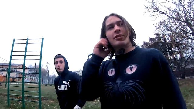 Мы Учимся НОРМАЛЬНЫЕ Элементы На Турнике (ПОПЫТКАМИ) 540 На Турнике ★