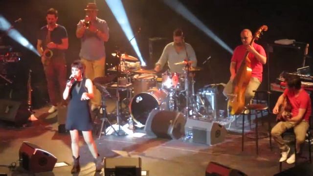 Zaz - Paris Sera Toujours Paris (Santiago-Chile 2015)
