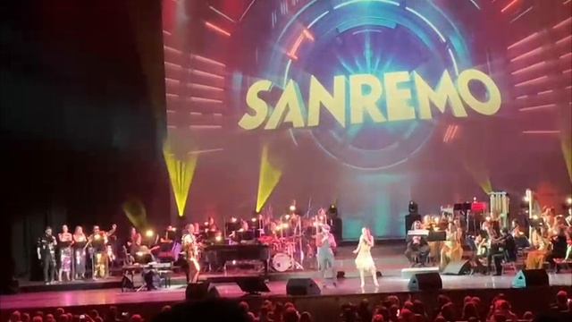 золотые хиты Сан-Ремо 🇮🇹 🎤 Кремлёвский дворец песня из репертуара Adriano Celentano Soli