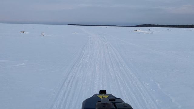 БЕЛОЕ МОРЕ, МОТОБУКСИРОВЩИК БУРЛАК М, ЕДЕМ НА РЫБАЛКУ