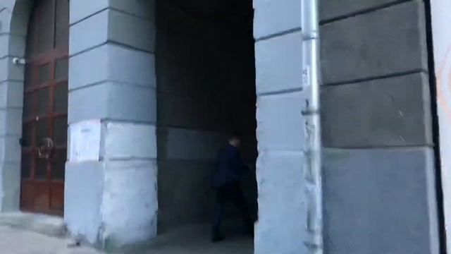 Мусорные баки в Пассаже