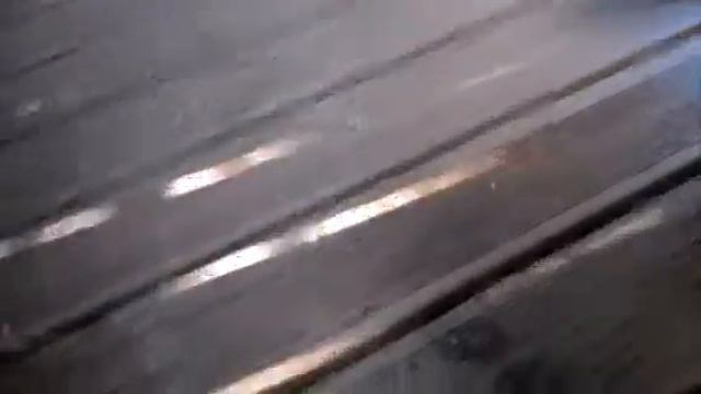 Я разочаровалась в террасной доске. Плохо подметать и босиком не походишь.