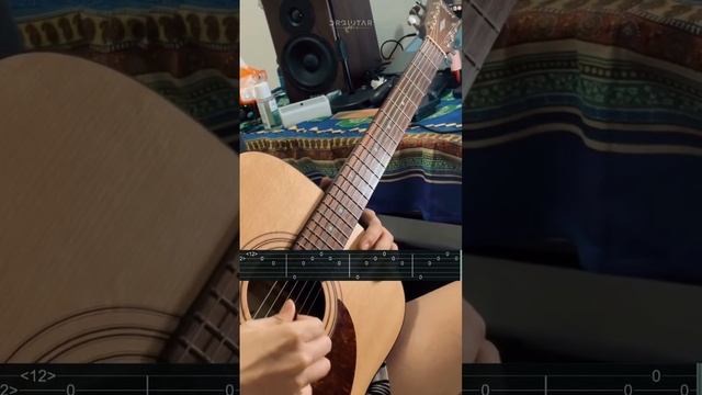 учимся играть на гитаре.