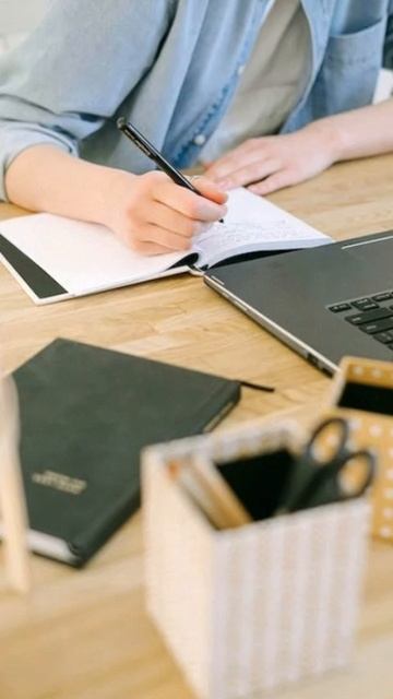 113 казахстанок оказались под следствием из-за миллионных декретных