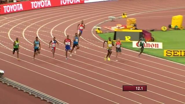 Bolt vinner sitt heat enkelt på 200 meter - joggade i mål - TV4 Sport