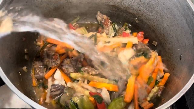 Каракалпак келин. Ауыз ашарга лагман сорпа