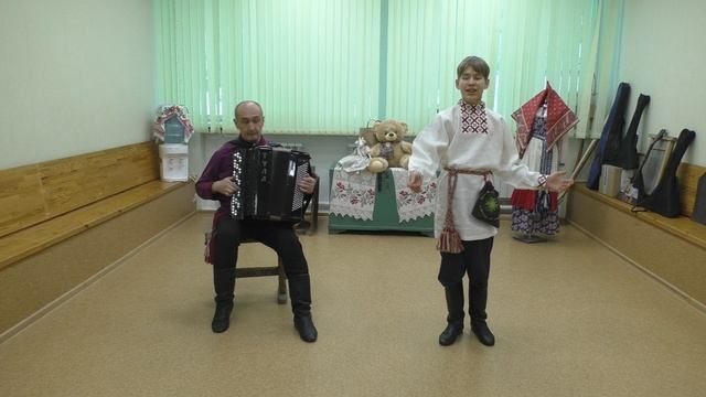 Вечерком красна девица - слова Н.Ибрагимов, напев Смоленской области. Таневицкий Макар, 12 лет.