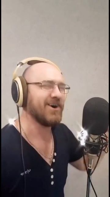 кавер на песню "Идёт солдат по городу"