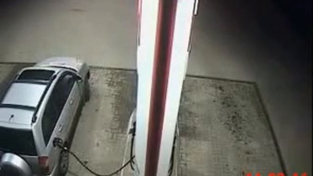 Прикол, Придурок на АЗС