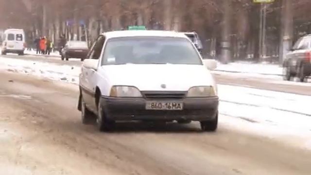 Робота снігоприбиральної техніки