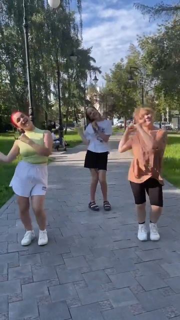 #dancecover #inpublic #yoasobi #yoasobiアイドル #russiadance #dancechallenge