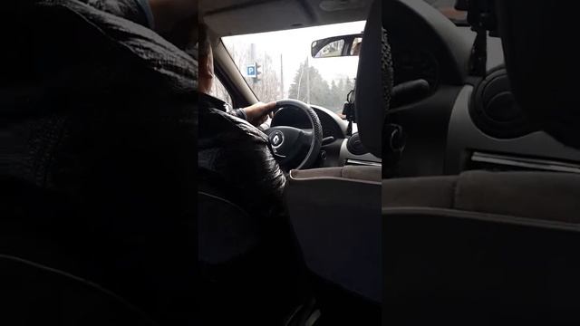 Сегодня села в такси, водитель говорит: "у меня не