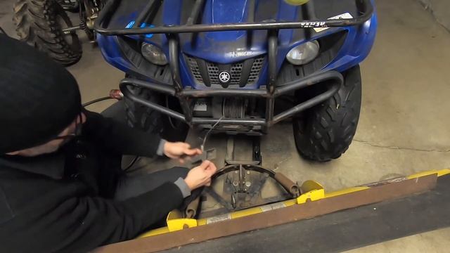 Snow Plowing with Grizzly 350