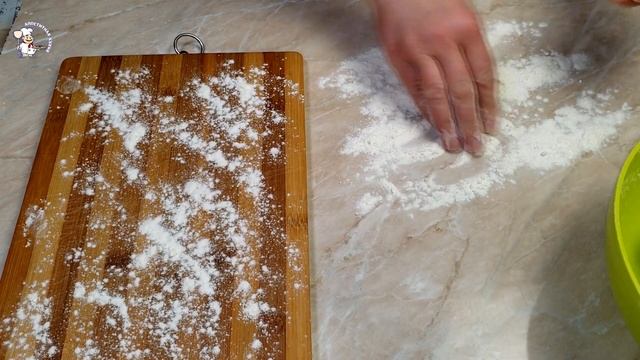 Когда уже все надоело, сделайте такие простые но очень вкусные сырные пончики. Просто и Вкусно!!