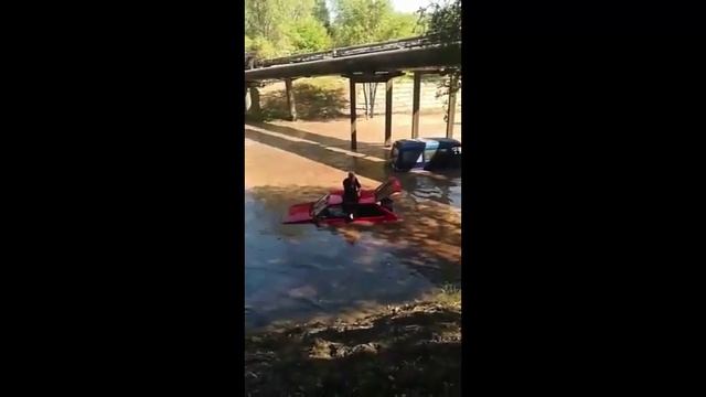 Алматинцы утопают в горячей воде - из-за износа прорвало трубу 2