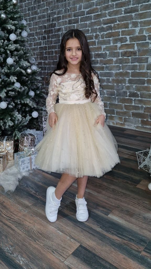 Платье на 6-8 лет