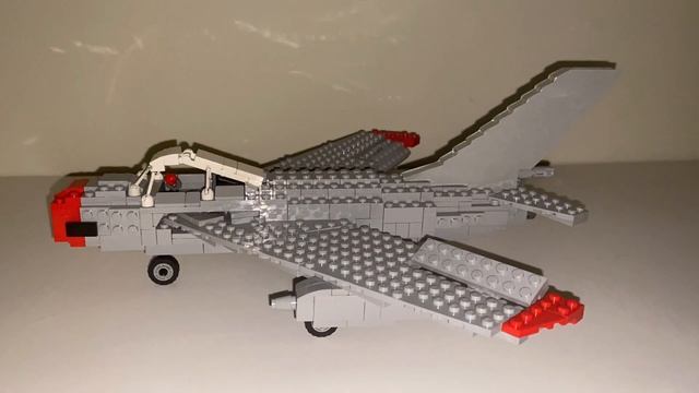 LEGO V-65 Molotok