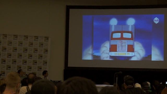 Larry King interviews Peter Cullen, voice of Optimus Prime #5/7 - Seibertron.com SDCC 2012 Coverage
