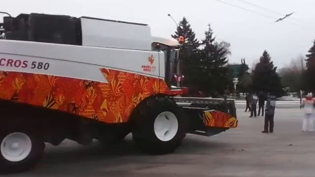 Ростов. Олимпийский огонь. Сельмаш. просп.Шолохова