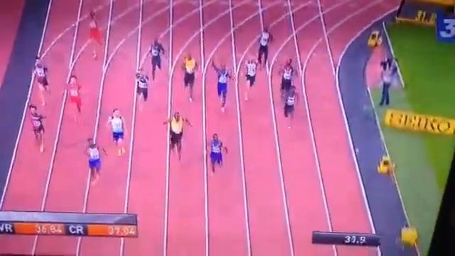 USAIN BOLT INJURED IN LAST CAREER RACE MENS 4x100m RELAY FINAL LONDON IAAF WORLD CHAMP 2017