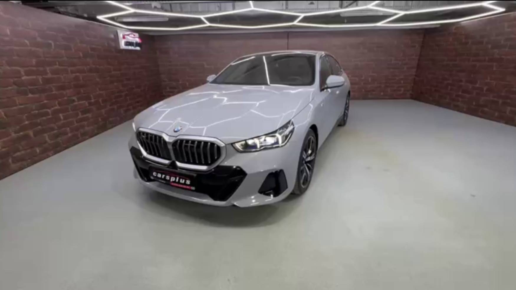 В наличии BMW 530i👇