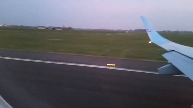 Landing vlucht Tui TB3832 Alicante Oostende 21 03 2018