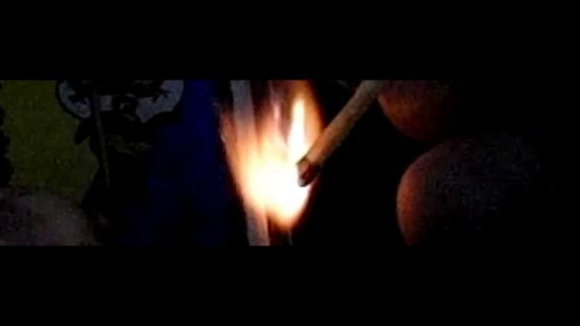 Зажигаю спичку, 1200-кадров. slow-motion video 1200 fps