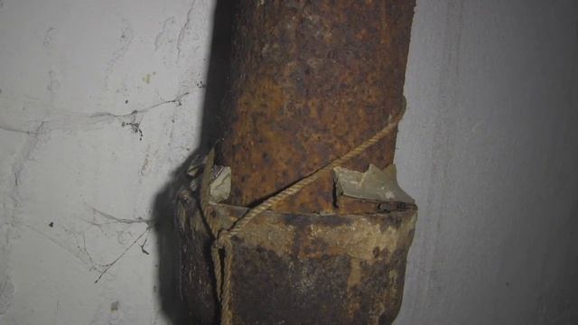 Cast-Iron Pipe leaded joint sealant broke :(