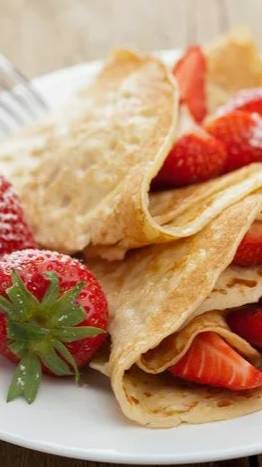 МУКБАНГ🥞  БЛИНЫ с клубничным джемом и йогуртом / ОБЖОР
