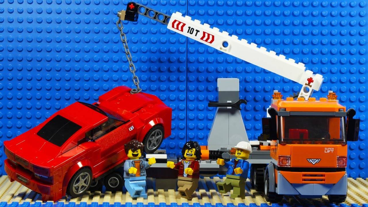 LEGO City Race Car - Rescue Truck Crash