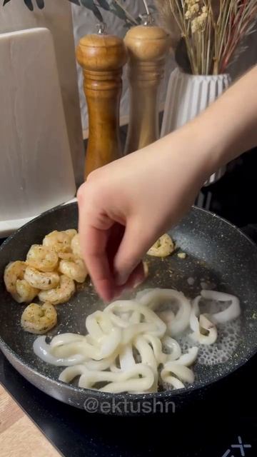 Сливочная паста с креветками в духовке 🍝