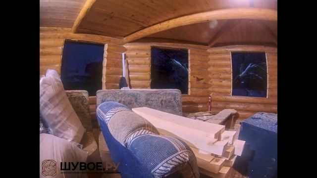 Установили окна в обсаду в сруб дома из бревна кругляка
