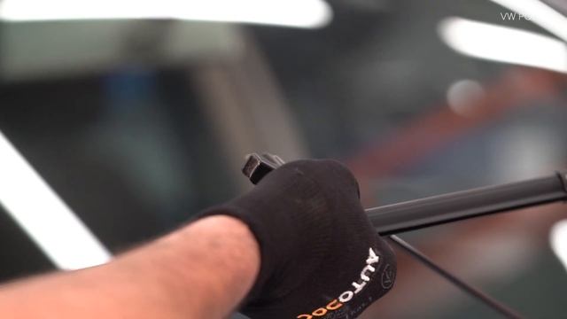 Så byter du torkarblad / vindrutetorkare på VW POLO 4 (9N) [AUTODOC-LEKTION]