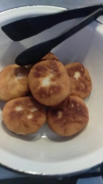 Пончики з горохом