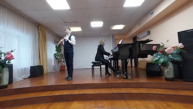 Ф.Пуленк. Соната, 1 часть allegro mallincolliko. исп. Чайкин Андрей, 14 лет